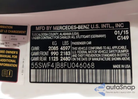 2015 Mercedes-Benz C 300 z USA, uszkodzony, nr VIN 55SWF4JB8FU046068